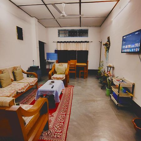 Gayatri Homestay Dibrugarh Eksteriør bilde